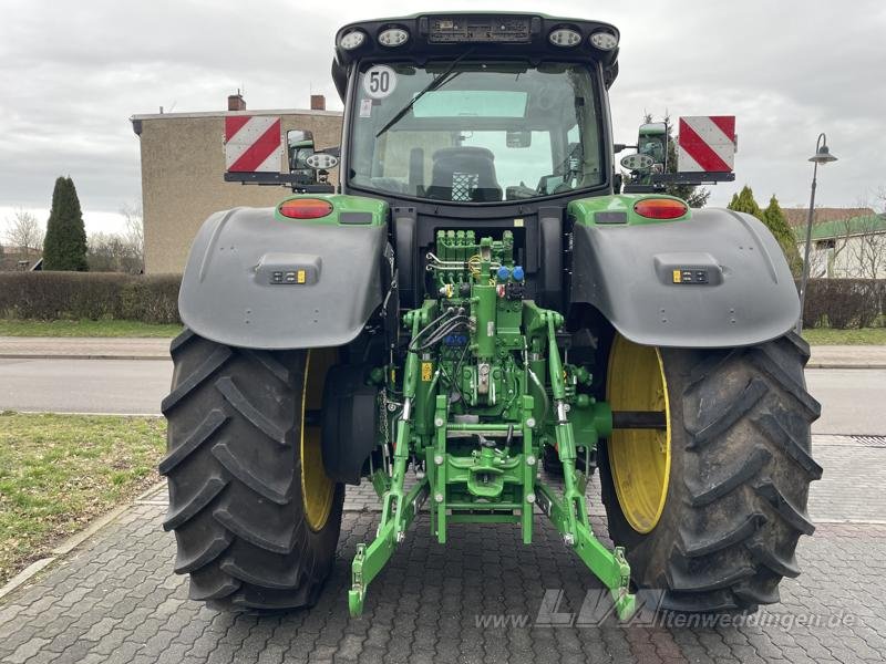 Traktor des Typs John Deere 6215R CommandPro, Gebrauchtmaschine in Sülzetal OT Altenweddingen (Bild 4)