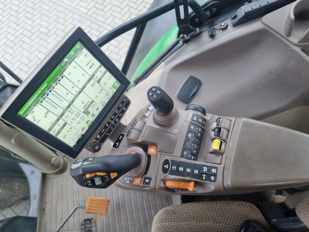 Traktor van het type John Deere 6215R MY20 AP 50, Gebrauchtmaschine in Neubrandenburg (Foto 15)