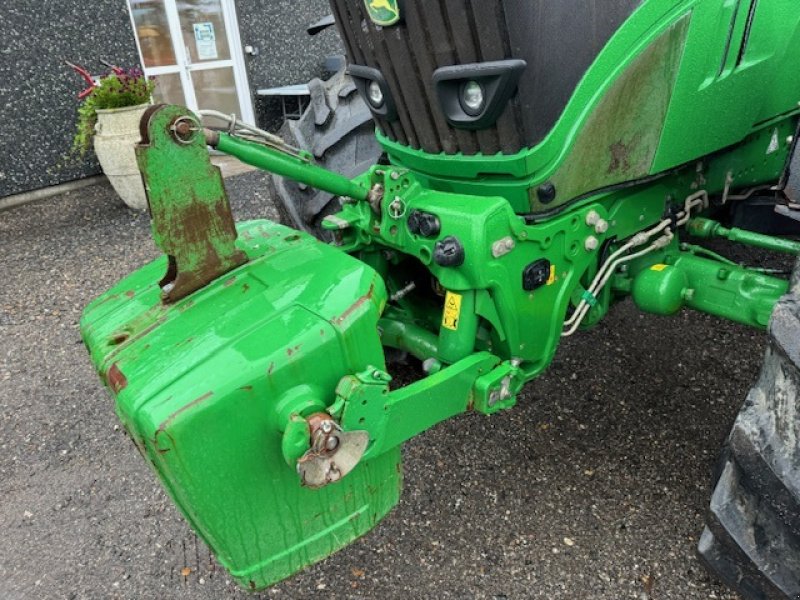 Traktor des Typs John Deere 6215R Premium Autopower m/Frontlift LUFTANLÆG, LS UDTAG, Gebrauchtmaschine in Dronninglund (Bild 4)