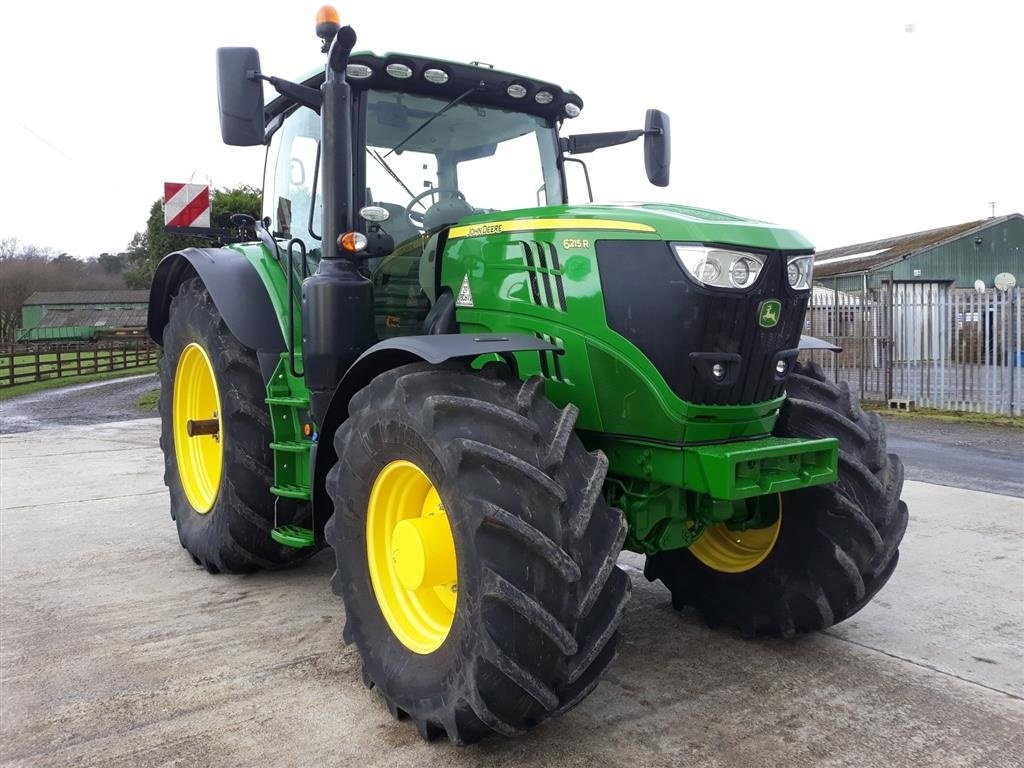 Traktor typu John Deere 6215R Ultimate Command Pro Frontlift og PTO, Gebrauchtmaschine w Toftlund (Zdjęcie 2)