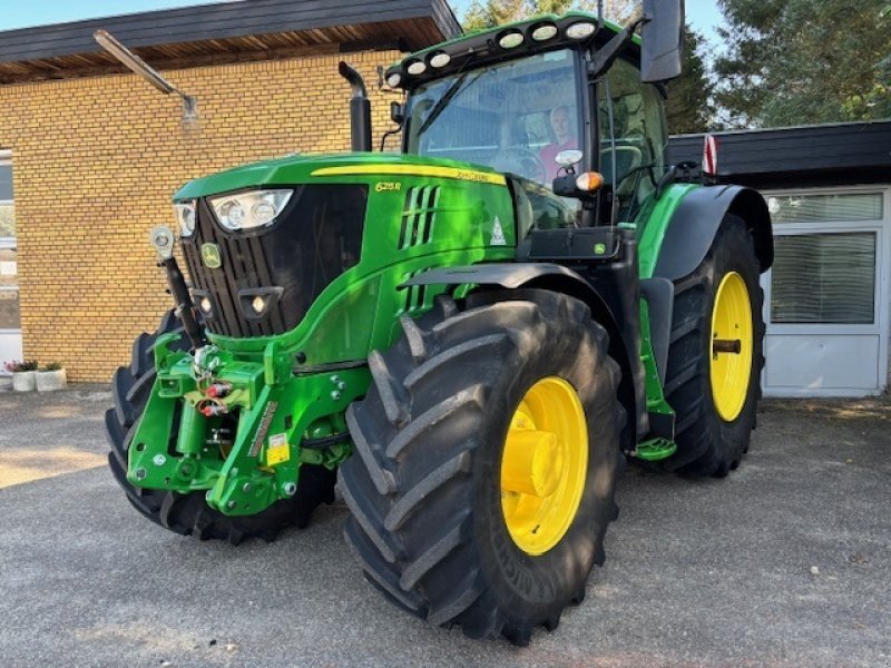 Traktor van het type John Deere 6215R Ultimate Command Pro Frontlift, Gebrauchtmaschine in Toftlund (Foto 1)