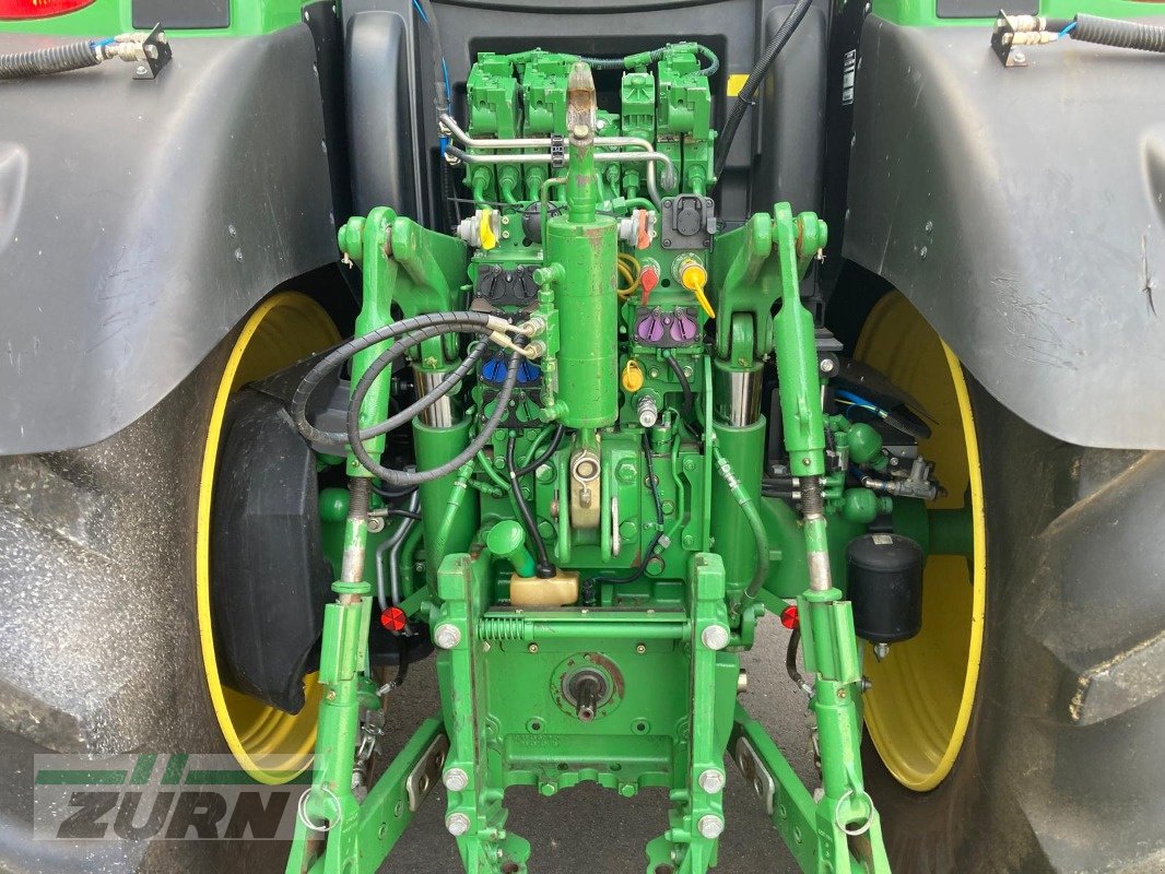 Traktor типа John Deere 6215R, Gebrauchtmaschine в Inneringen (Фотография 9)