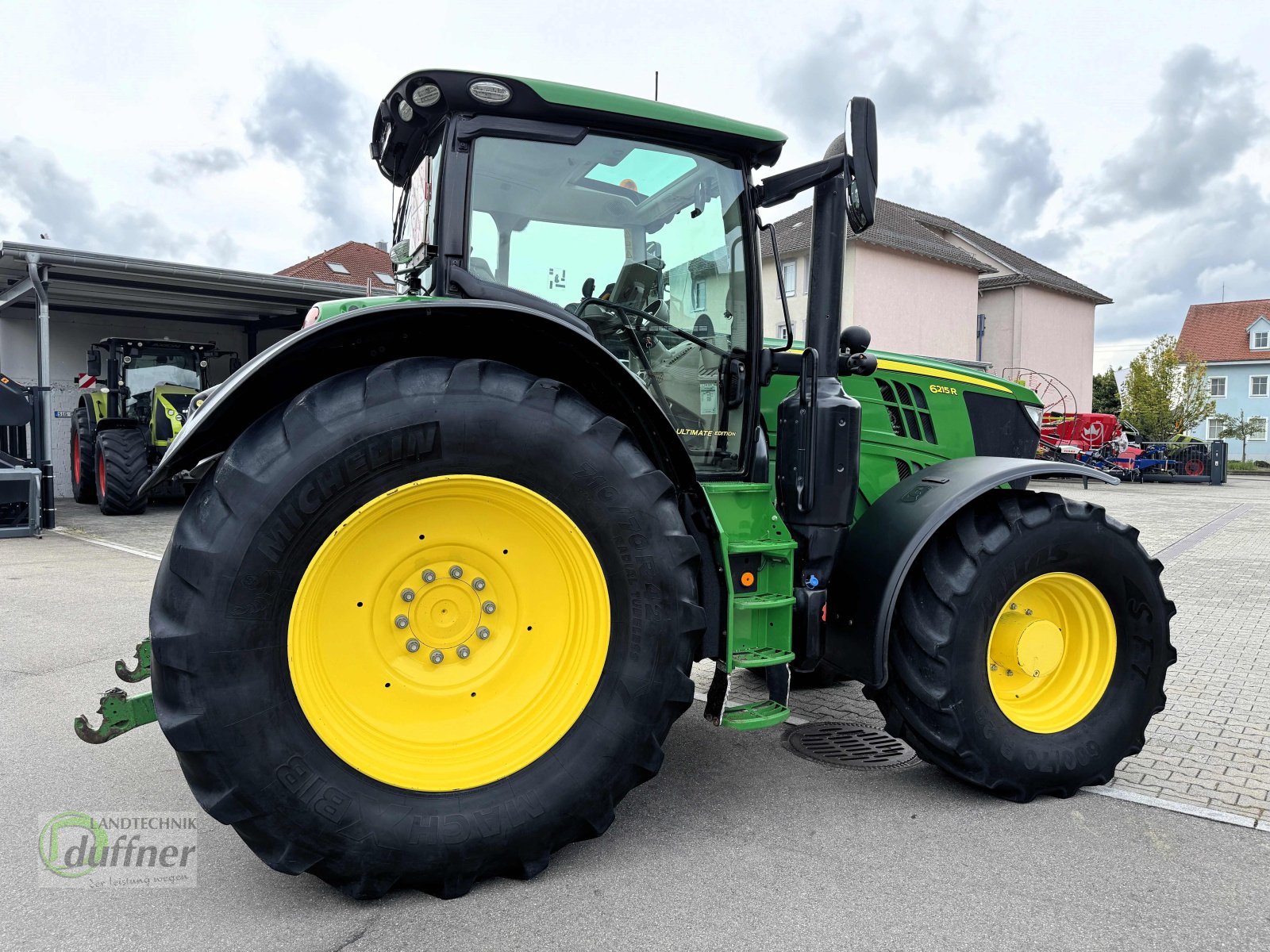 Traktor типа John Deere 6215R, Gebrauchtmaschine в Hohentengen (Фотография 3)