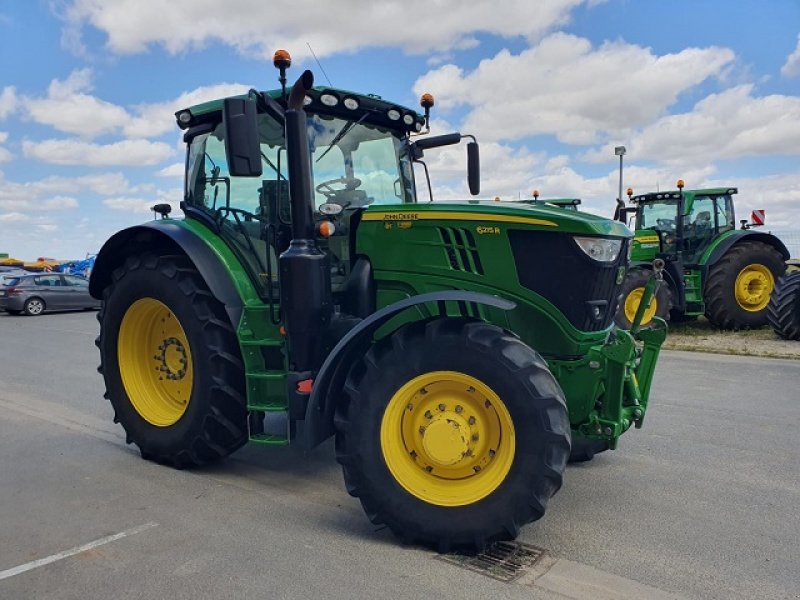 Traktor Türe ait John Deere 6215R, Gebrauchtmaschine içinde PITHIVIERS Cedex (resim 2)