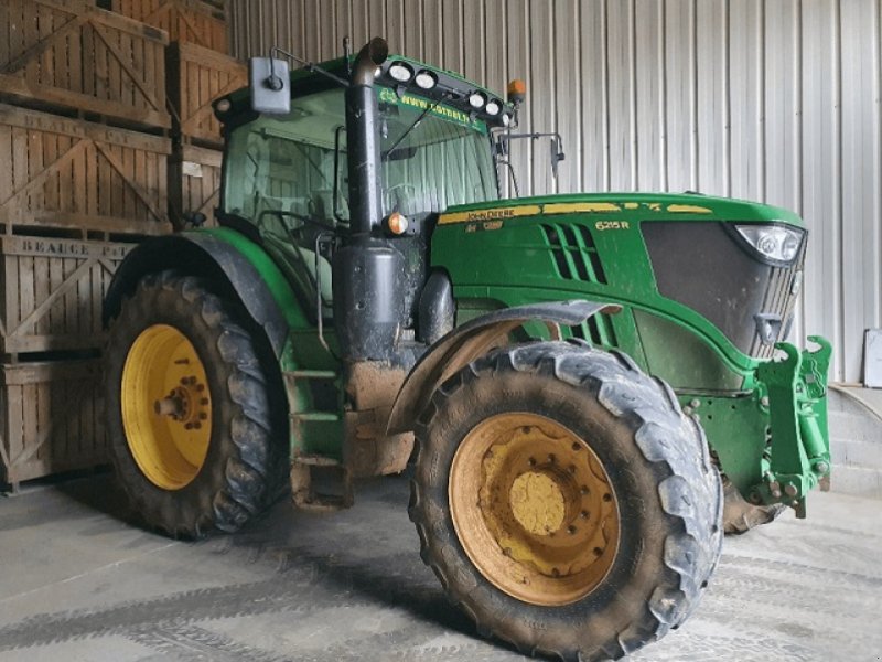 Traktor of the type John Deere 6215R, Gebrauchtmaschine in PITHIVIERS Cedex (Picture 1)