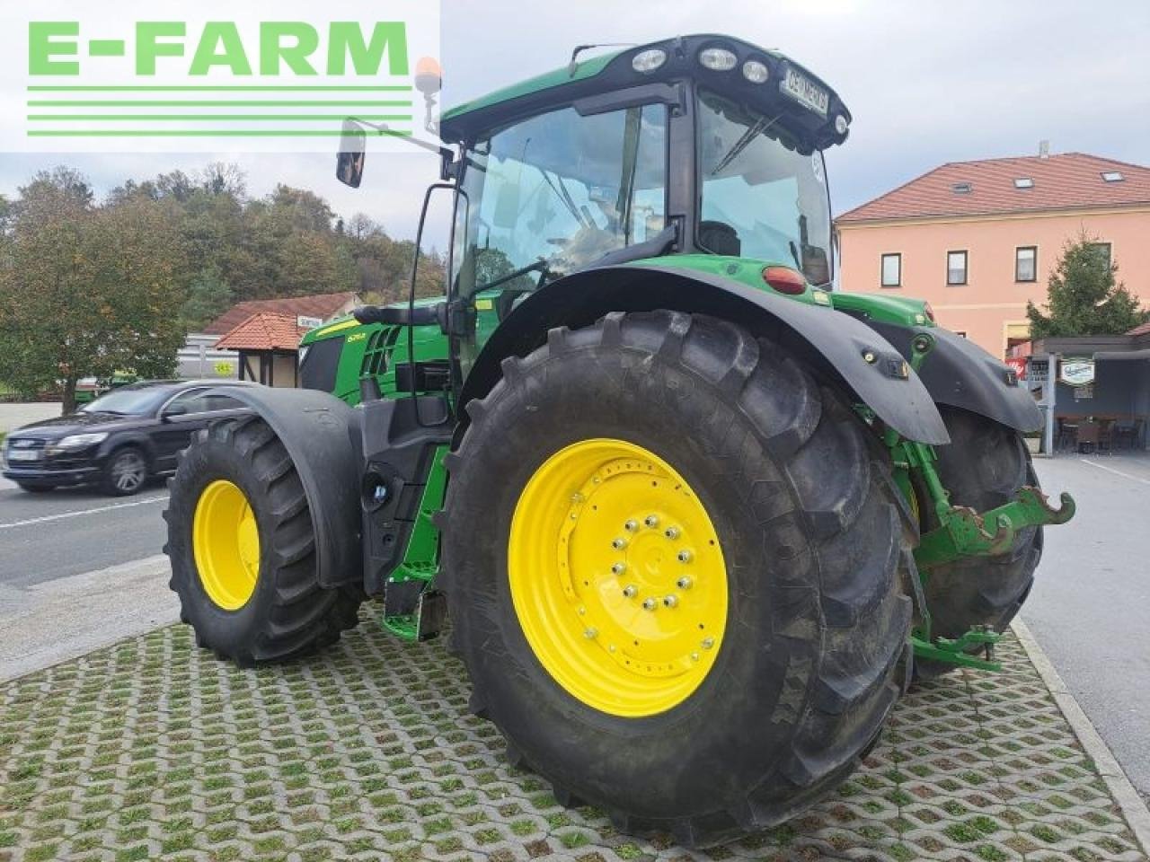 Traktor du type John Deere 6215r, Gebrauchtmaschine en GROBELNO (Photo 9)