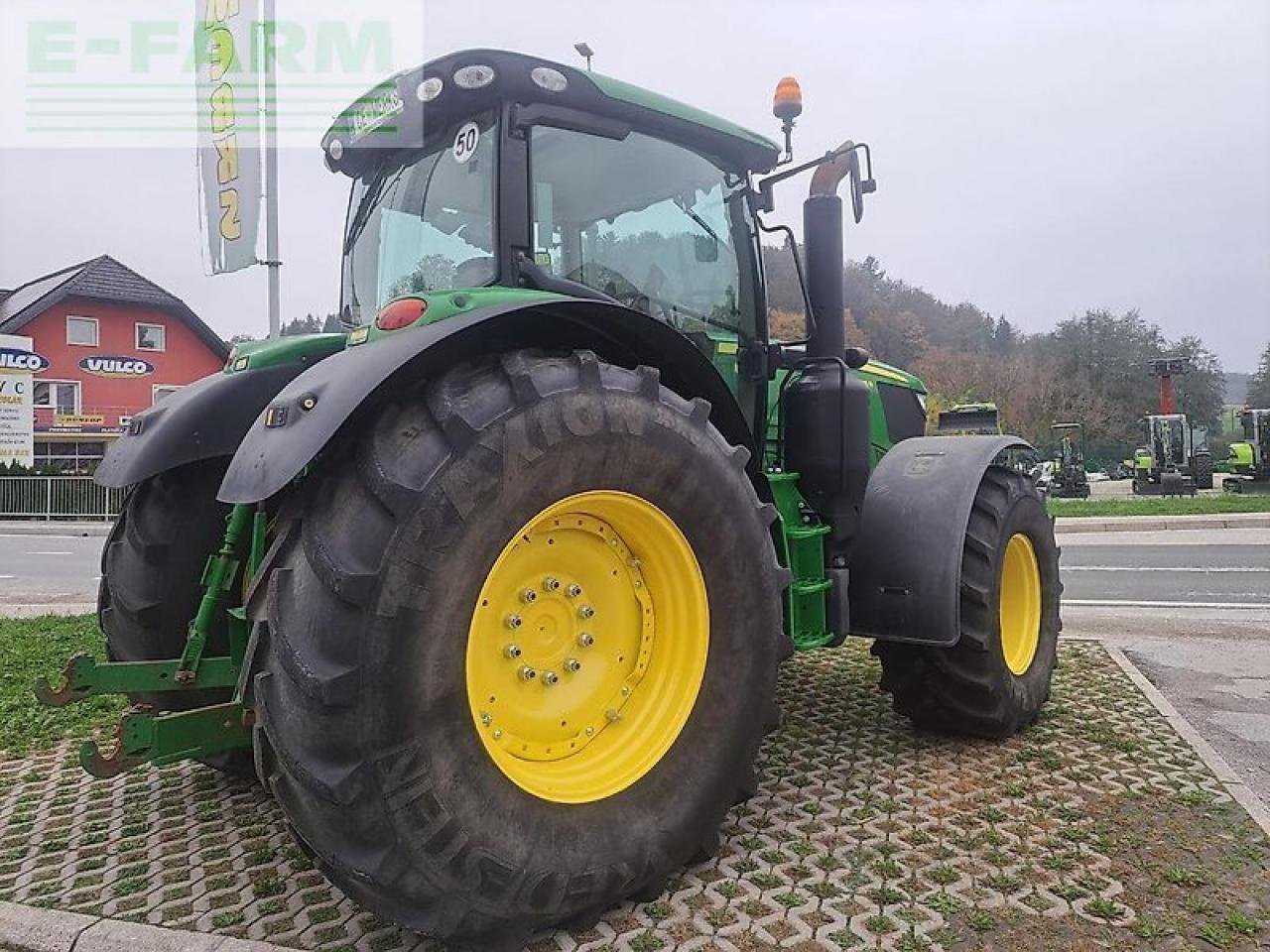 Traktor от тип John Deere 6215r, Gebrauchtmaschine в GROBELNO (Снимка 4)