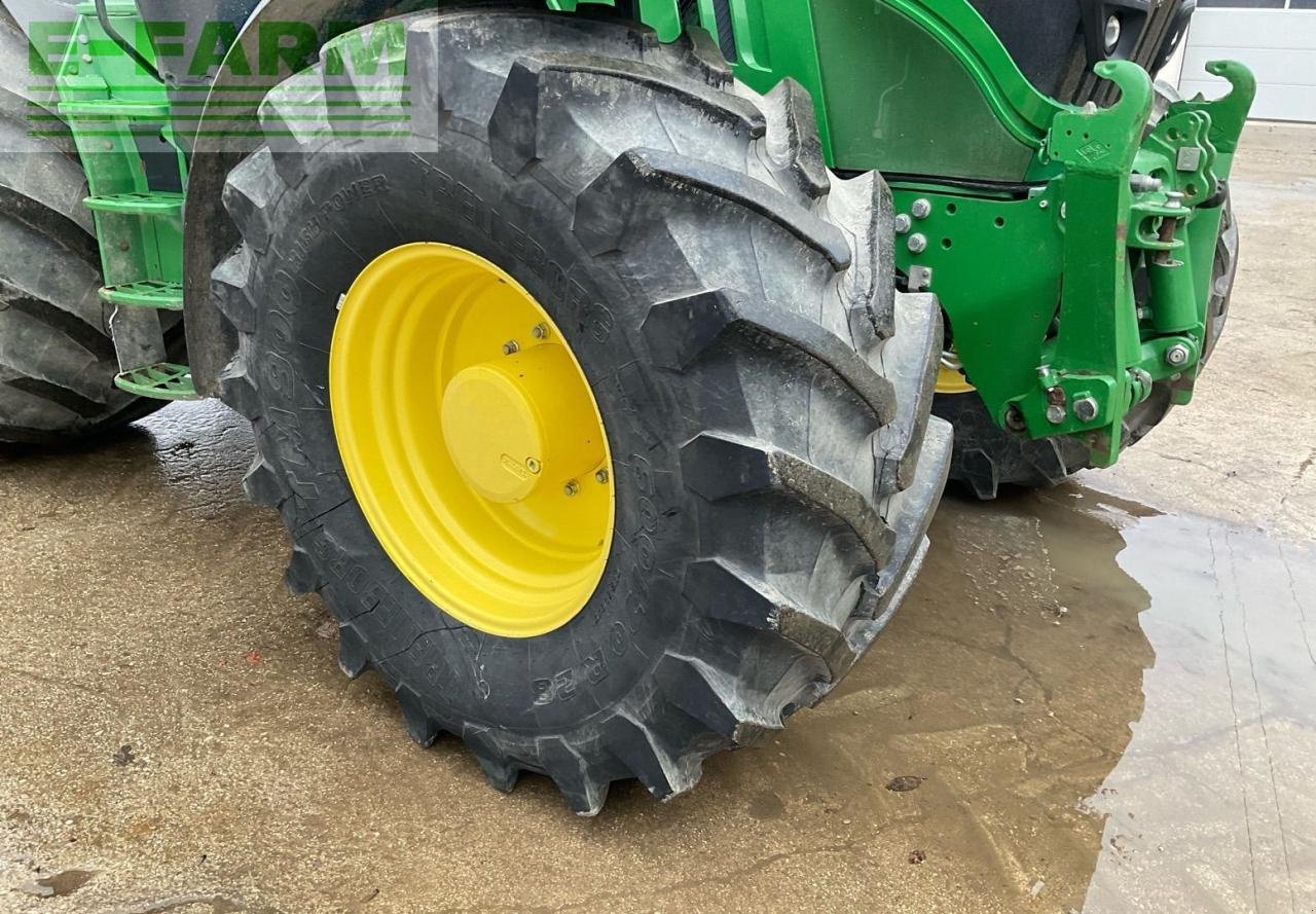 Traktor des Typs John Deere 6215R, Gebrauchtmaschine in REDLHAM (Bild 13)