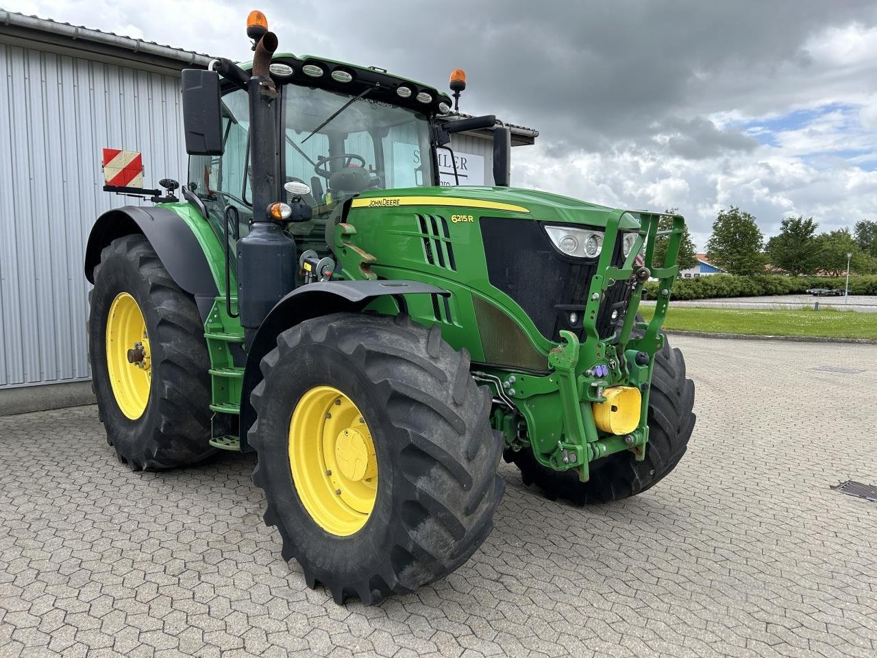 Traktor типа John Deere 6215R, Gebrauchtmaschine в Bramming (Фотография 8)