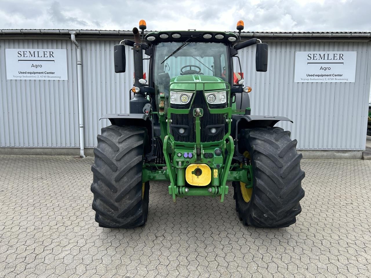 Traktor typu John Deere 6215R, Gebrauchtmaschine w Bramming (Zdjęcie 2)