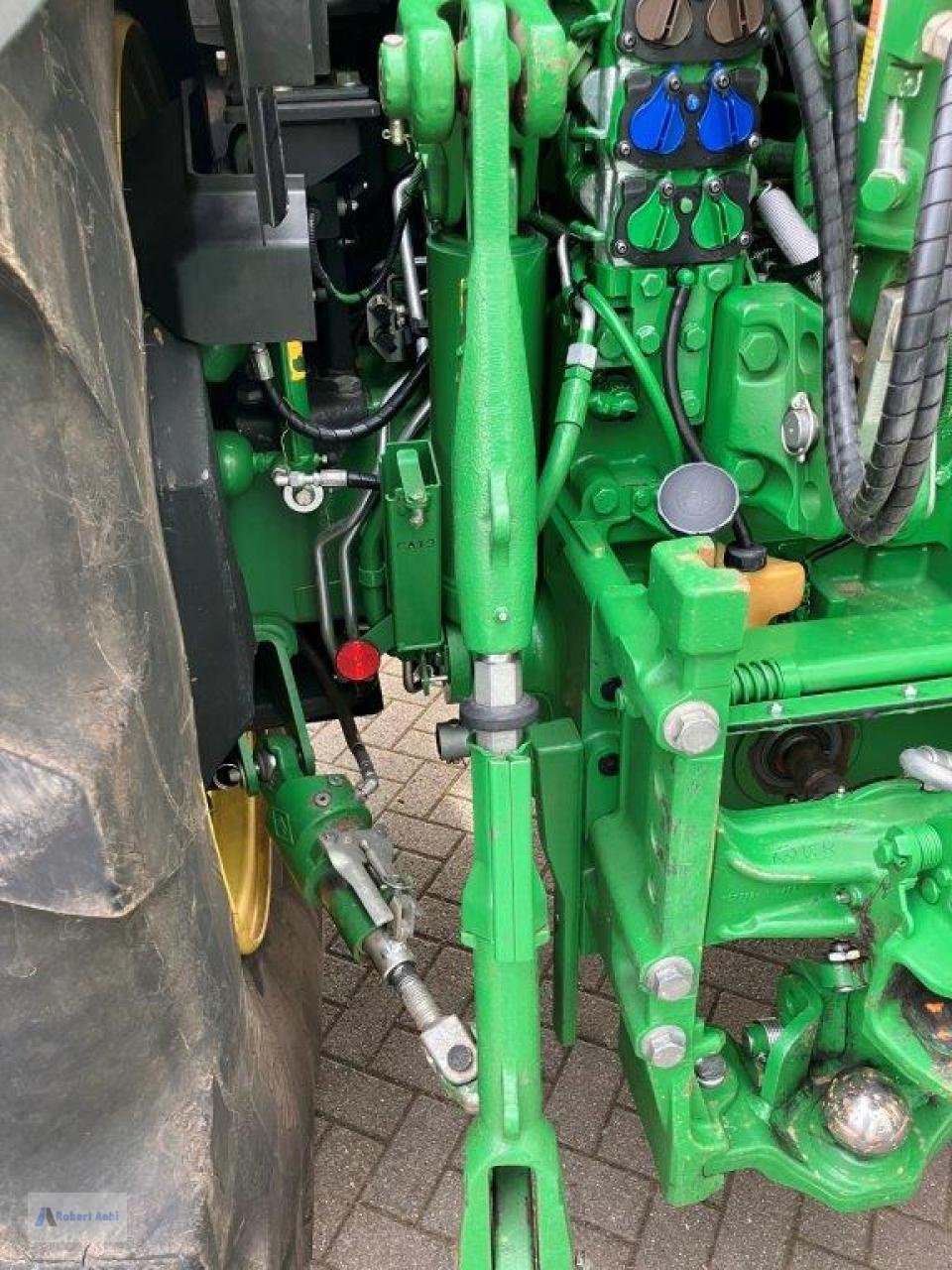 Traktor типа John Deere 6215R, Gebrauchtmaschine в Hillesheim (Фотография 5)