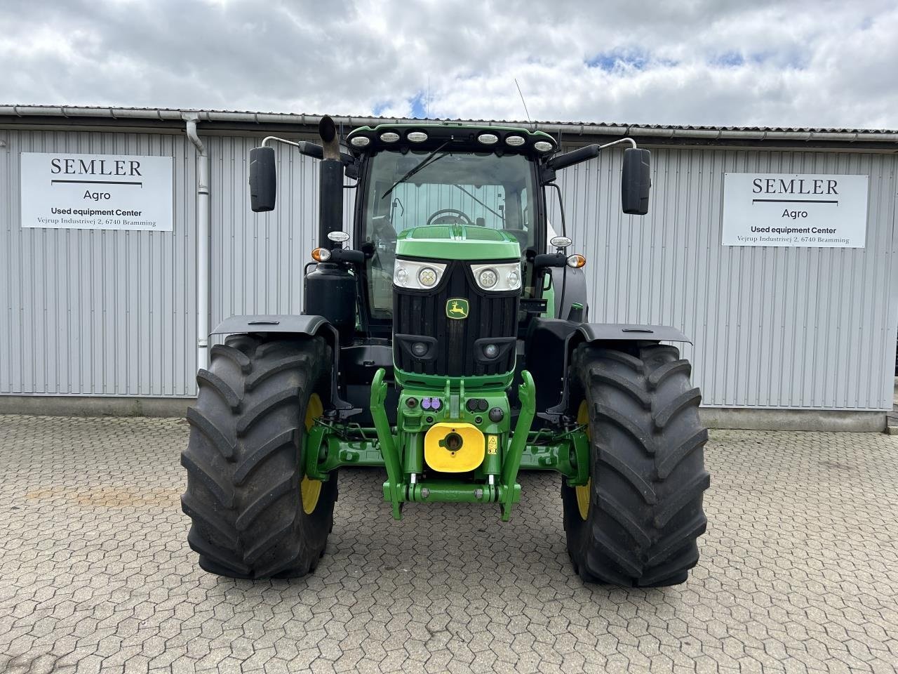 Traktor tip John Deere 6215R, Gebrauchtmaschine in Odense (Poză 2)