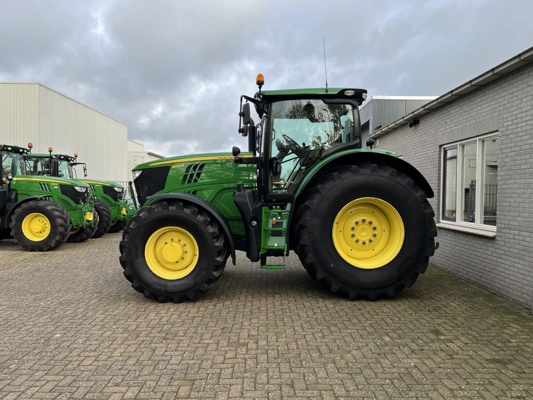 Traktor typu John Deere 6215R, Gebrauchtmaschine w Staphorst (Zdjęcie 2)