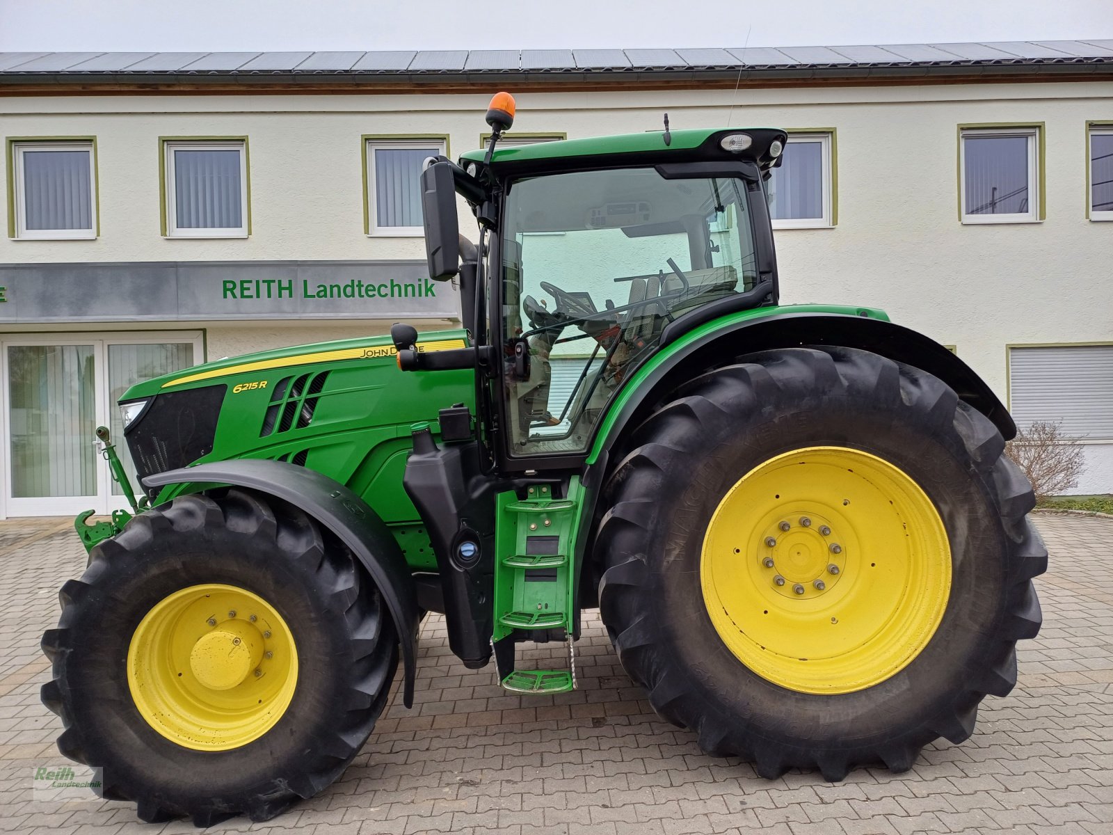 Traktor a típus John Deere 6215R, Gebrauchtmaschine ekkor: Wolnzach (Kép 3)