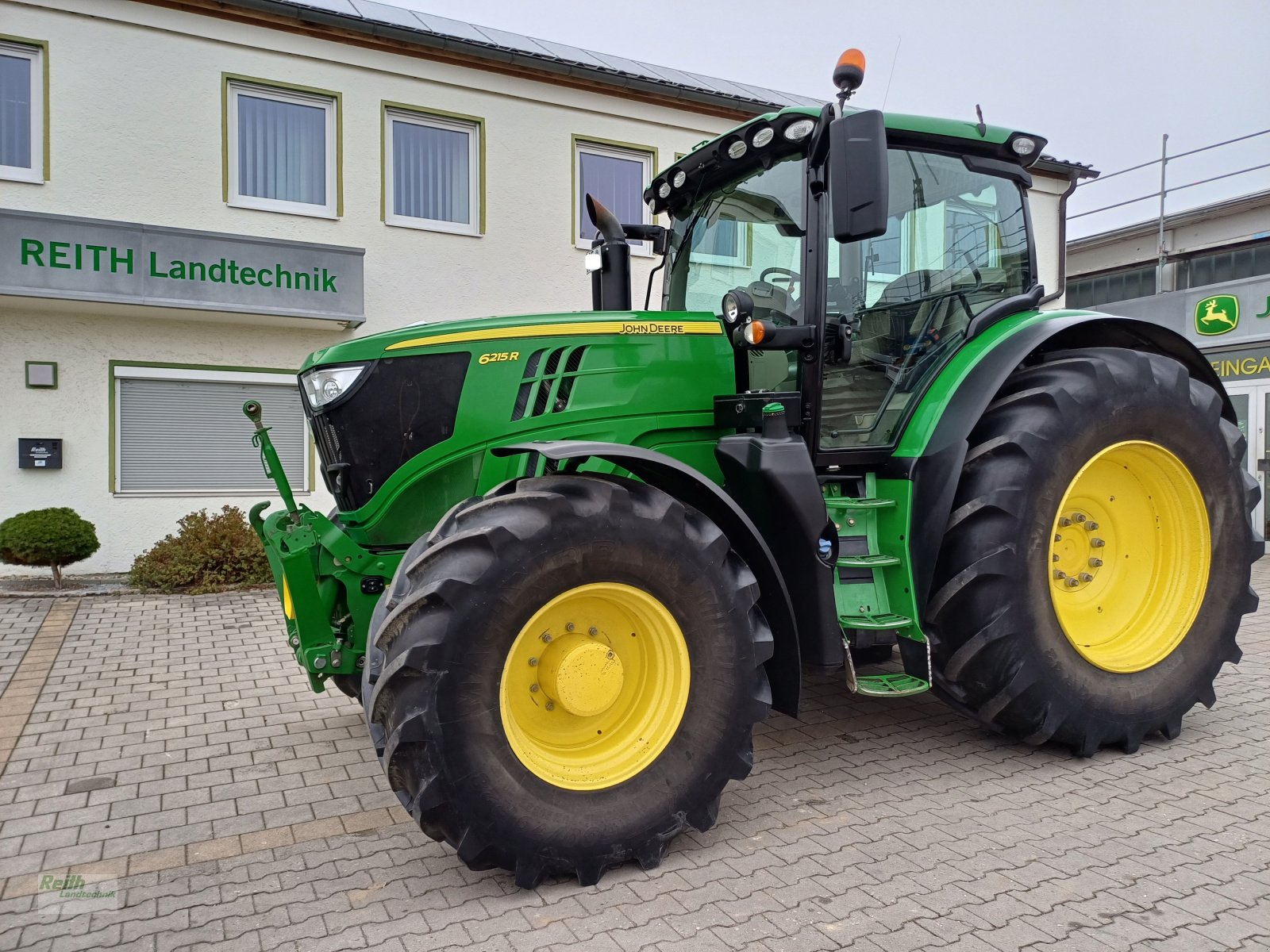 Traktor a típus John Deere 6215R, Gebrauchtmaschine ekkor: Wolnzach (Kép 4)