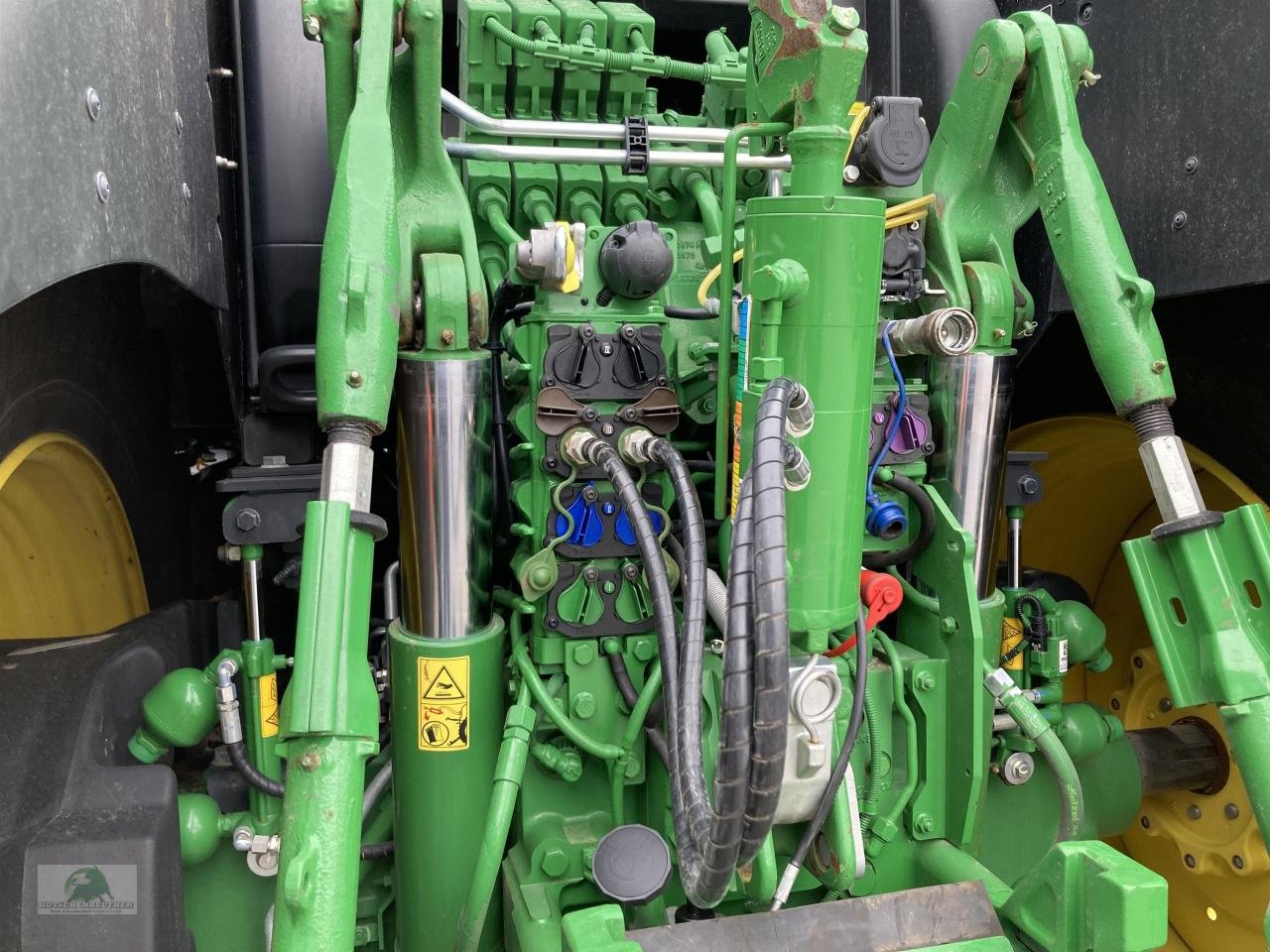 Traktor tipa John Deere 6215R, Gebrauchtmaschine u Hofheim (Slika 8)