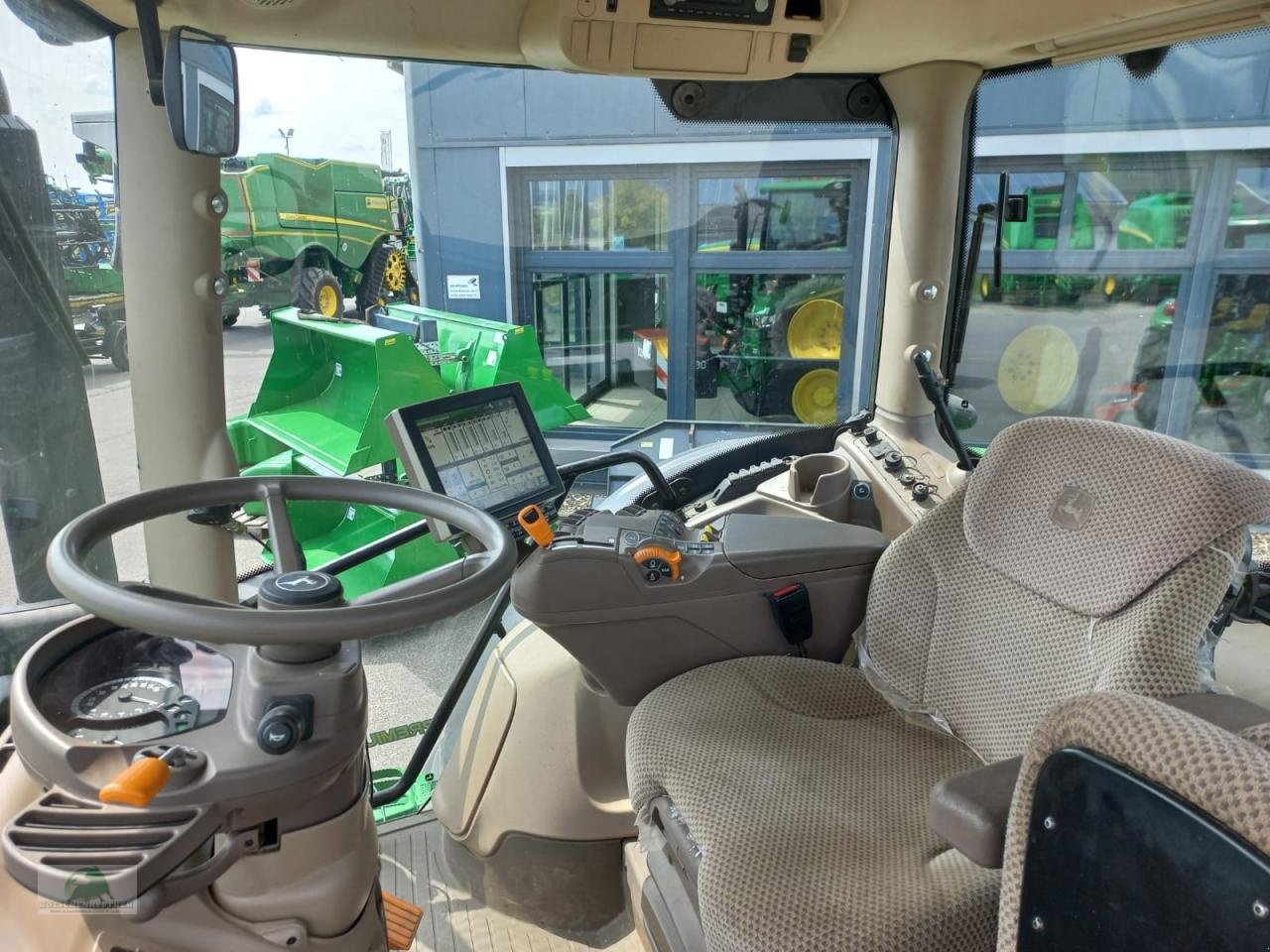 Traktor van het type John Deere 6215R, Gebrauchtmaschine in Hofheim (Foto 10)