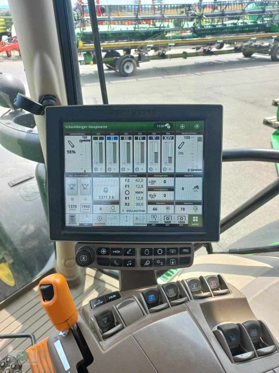 Traktor des Typs John Deere 6215R, Gebrauchtmaschine in Hofheim (Bild 12)