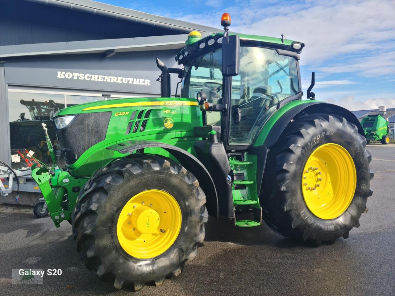 Traktor du type John Deere 6215R, Gebrauchtmaschine en Hofheim (Photo 1)