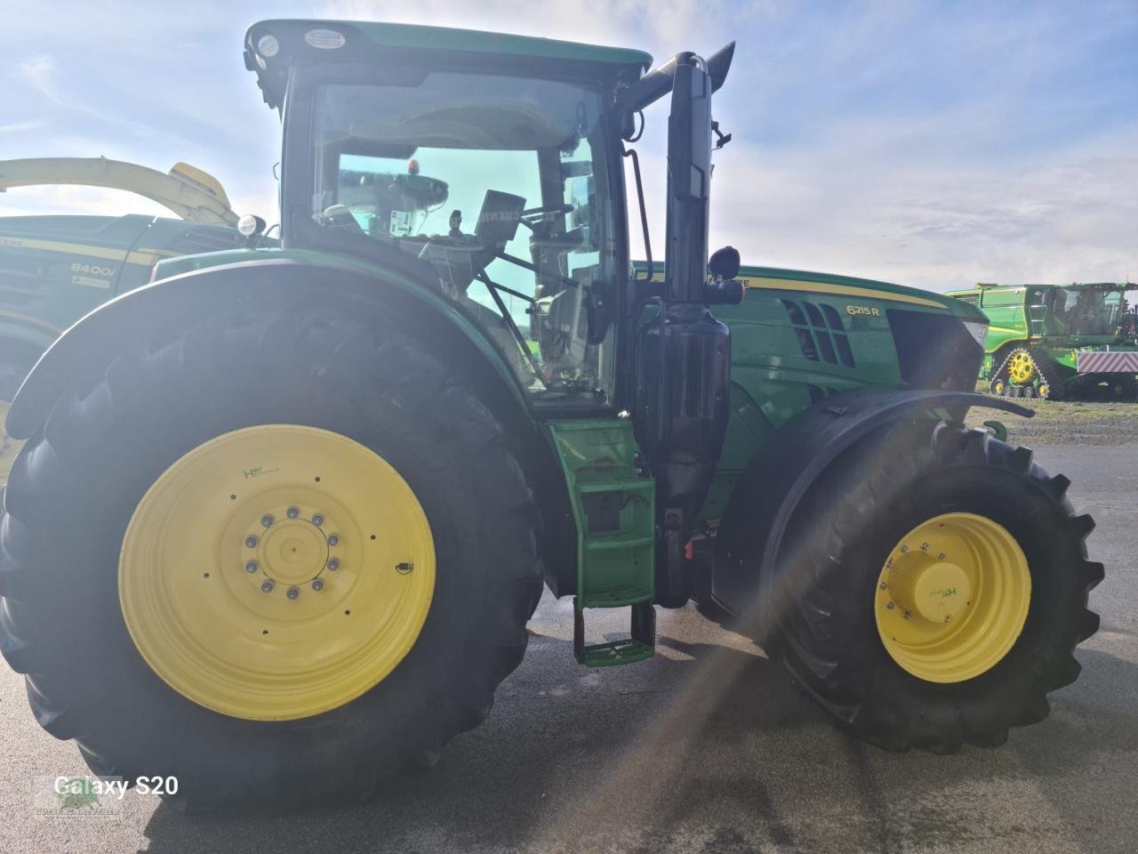 Traktor van het type John Deere 6215R, Gebrauchtmaschine in Hofheim (Foto 3)