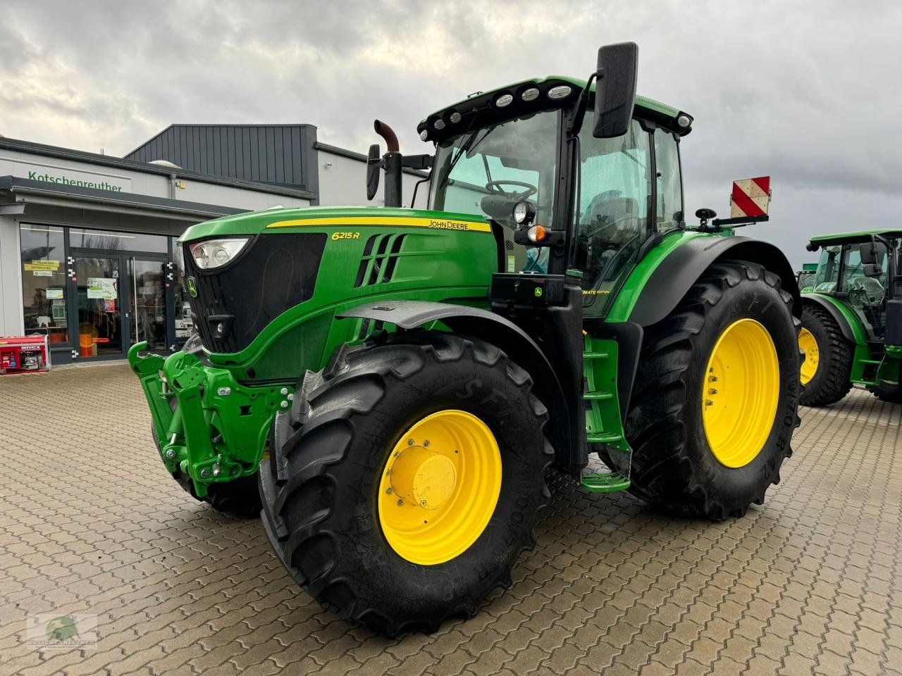 Traktor des Typs John Deere 6215R, Gebrauchtmaschine in Münchberg (Bild 1)