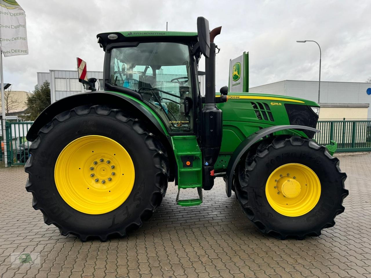 Traktor des Typs John Deere 6215R, Gebrauchtmaschine in Münchberg (Bild 3)