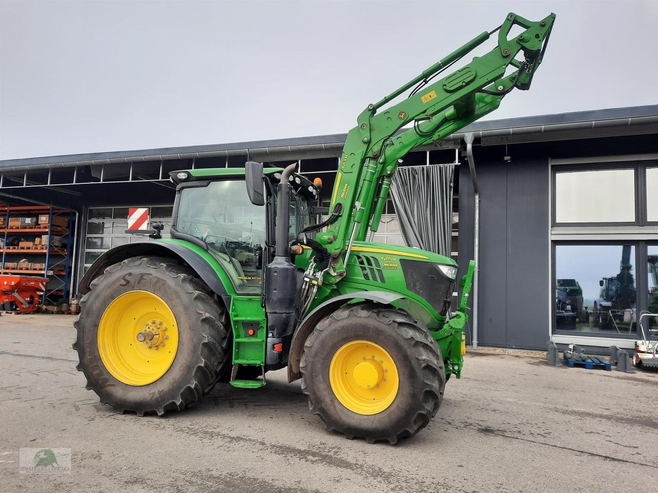 Traktor от тип John Deere 6215R, Gebrauchtmaschine в Hofheim (Снимка 3)