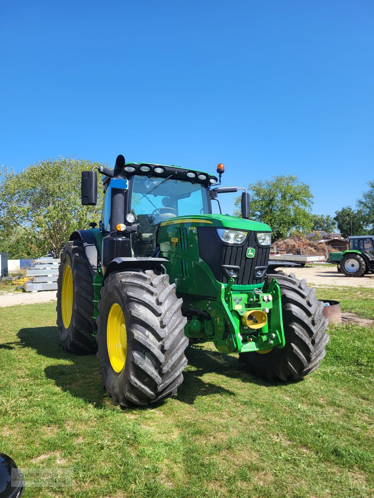 Traktor типа John Deere 6215R, Gebrauchtmaschine в Colmberg (Фотография 2)