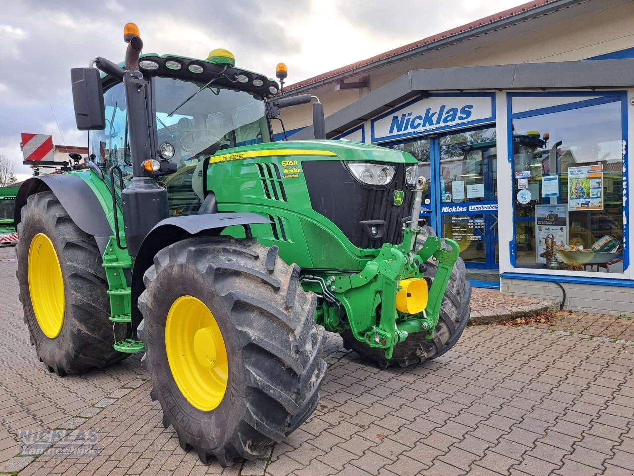 Traktor typu John Deere 6215R, Gebrauchtmaschine v Schirradorf (Obrázek 1)