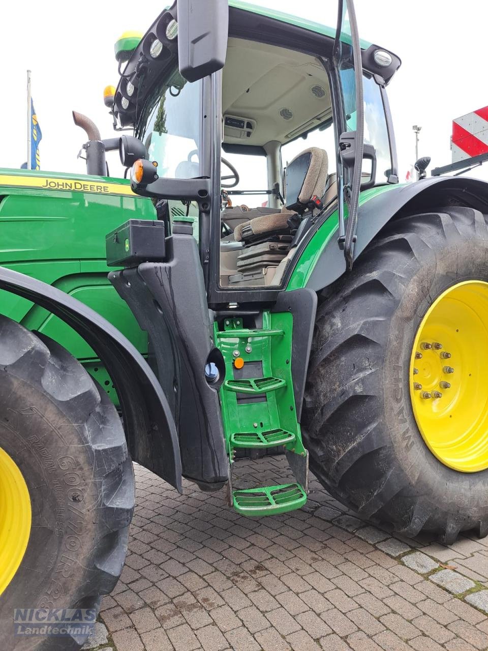 Traktor typu John Deere 6215R, Gebrauchtmaschine v Schirradorf (Obrázek 5)