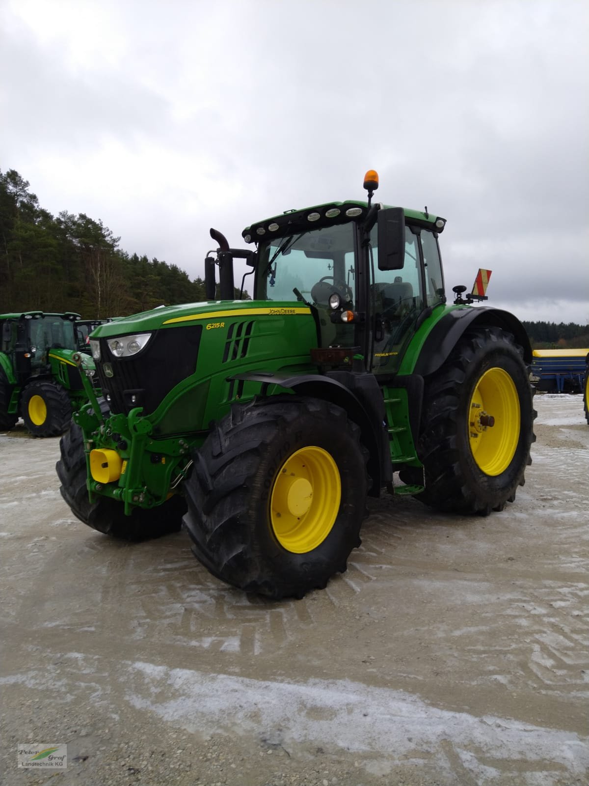 Traktor typu John Deere 6215R, Gebrauchtmaschine w Pegnitz-Bronn (Zdjęcie 2)