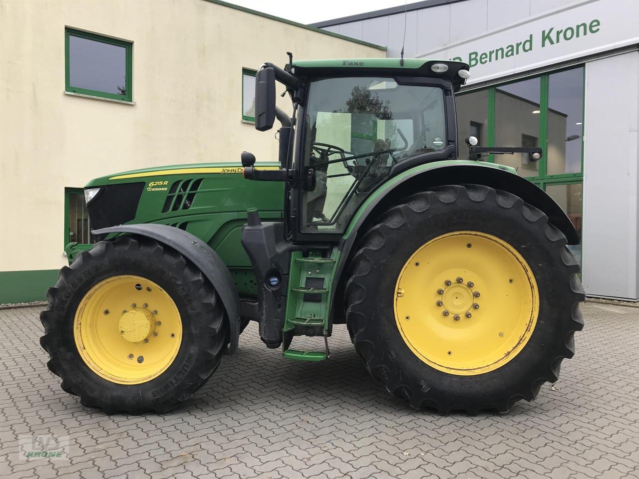 Traktor des Typs John Deere 6215R, Gebrauchtmaschine in Alt-Mölln (Bild 1)