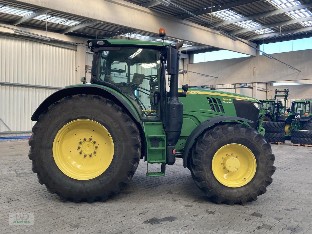 Traktor van het type John Deere 6215R, Gebrauchtmaschine in Spelle (Foto 4)