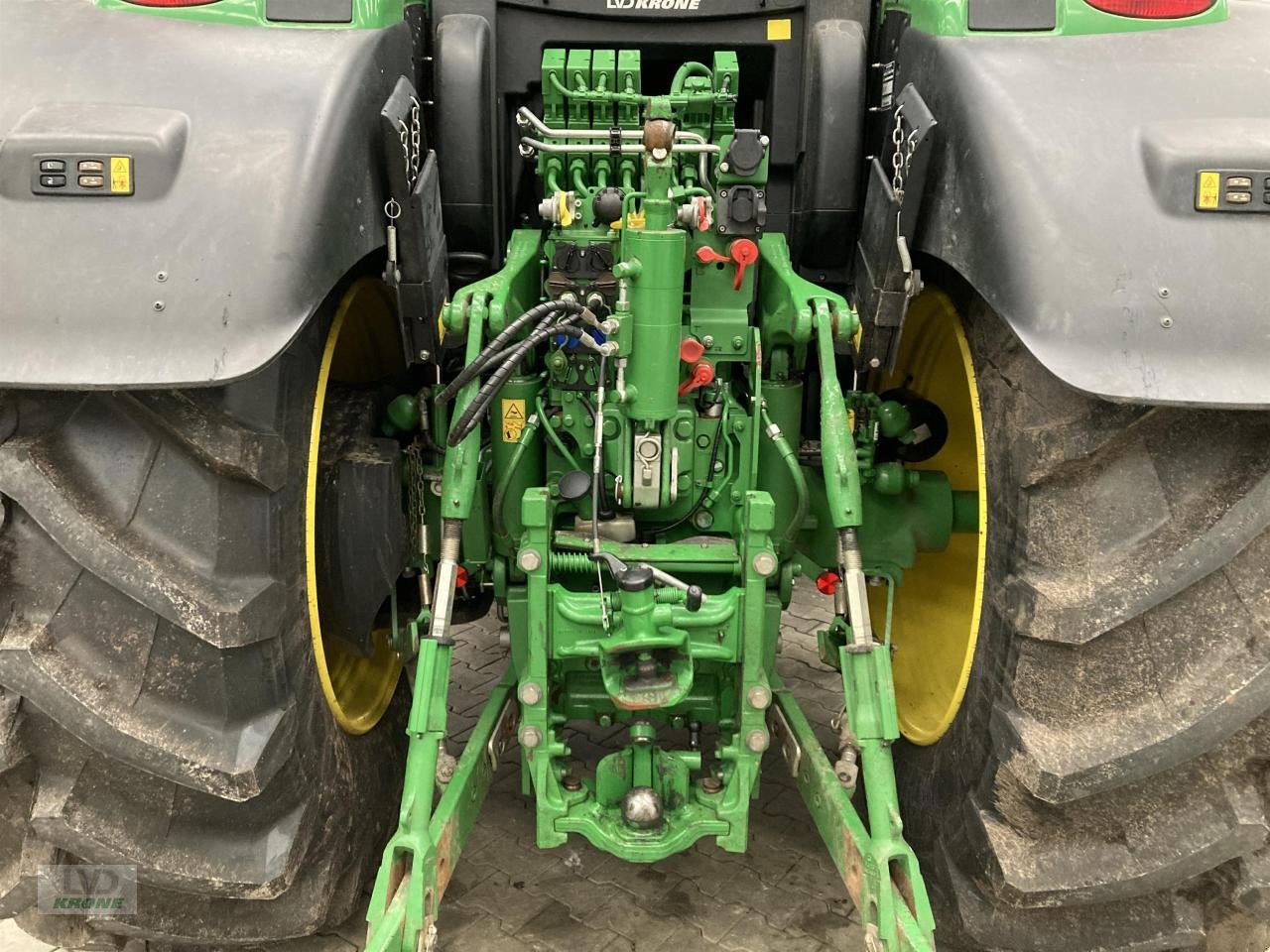 Traktor des Typs John Deere 6215R, Gebrauchtmaschine in Spelle (Bild 7)