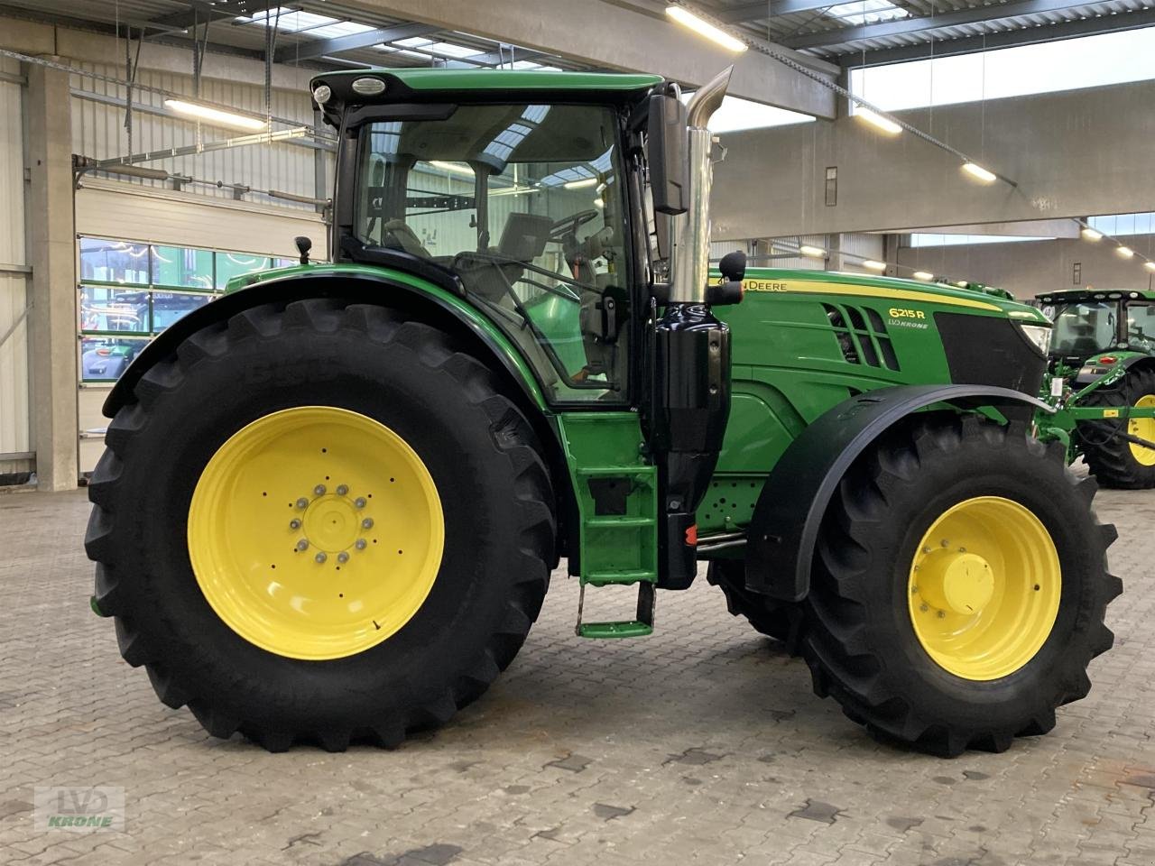 Traktor des Typs John Deere 6215R, Gebrauchtmaschine in Spelle (Bild 4)