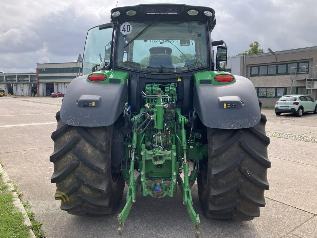 Traktor типа John Deere 6215R, Gebrauchtmaschine в Aurich (Фотография 4)