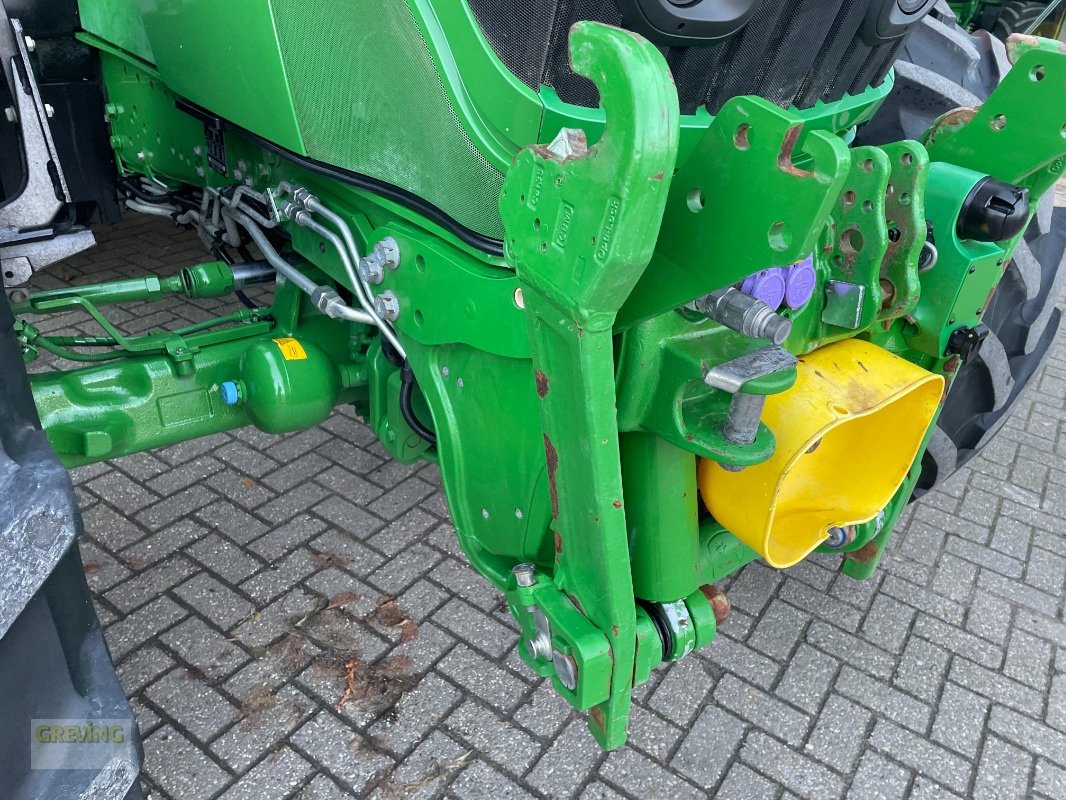 Traktor от тип John Deere 6215R, Gebrauchtmaschine в Ahaus (Снимка 5)