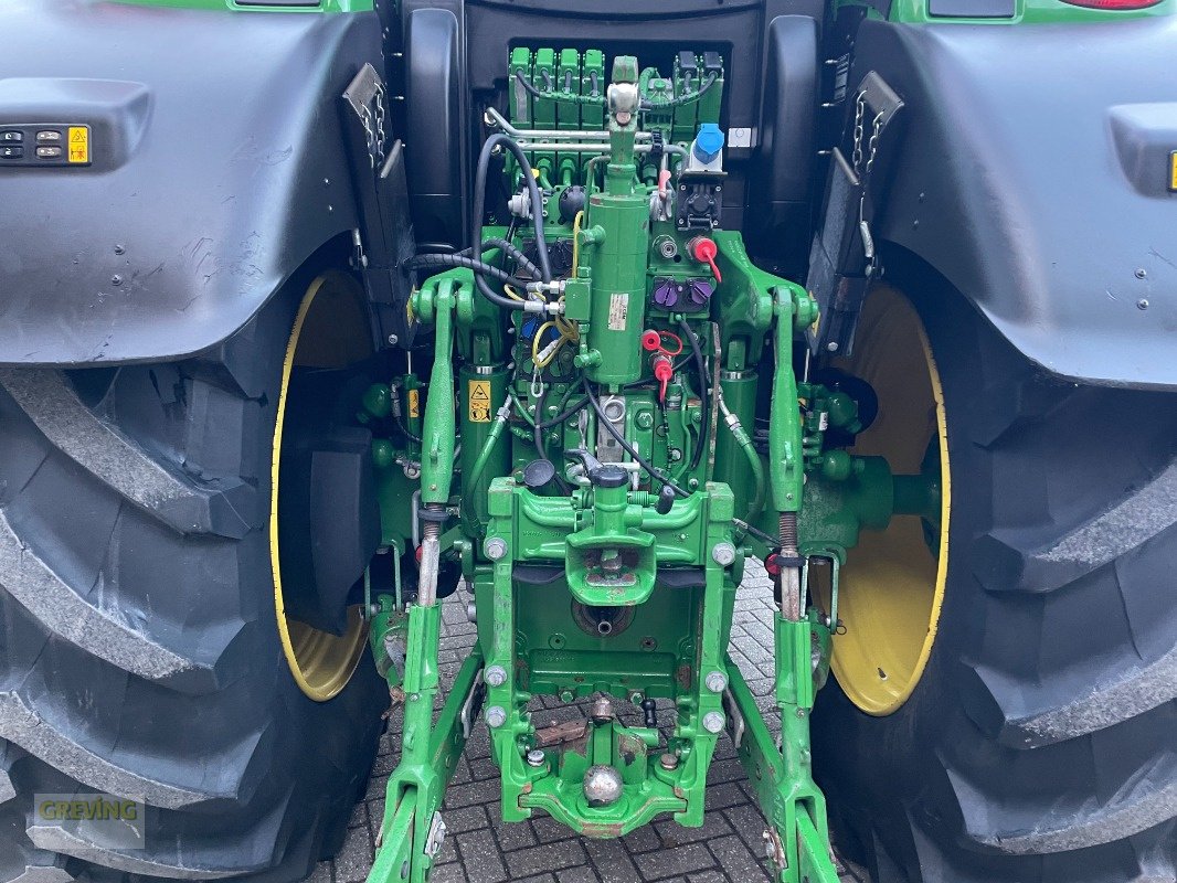 Traktor от тип John Deere 6215R, Gebrauchtmaschine в Ahaus (Снимка 9)