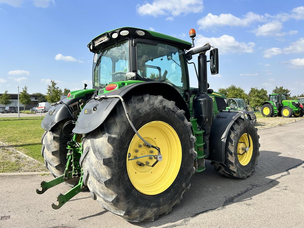 Traktor от тип John Deere 6215R, Gebrauchtmaschine в Zweibrücken (Снимка 5)