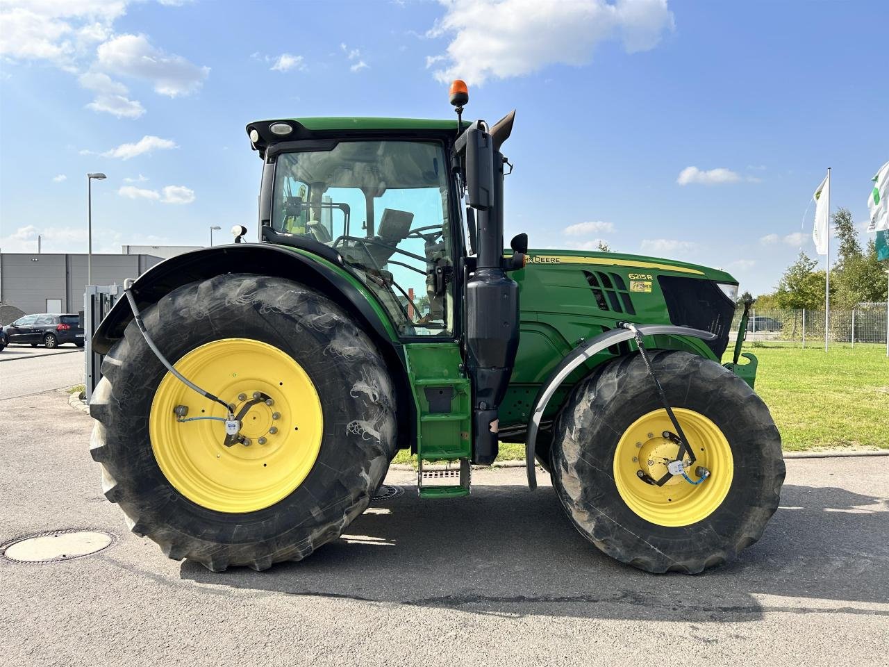 Traktor от тип John Deere 6215R, Gebrauchtmaschine в Zweibrücken (Снимка 6)