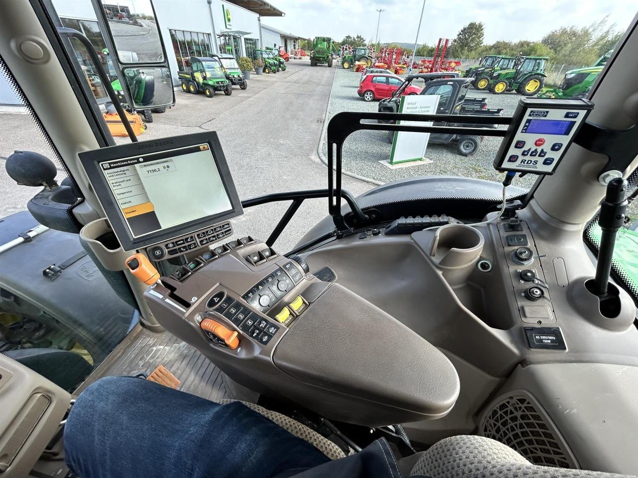 Traktor del tipo John Deere 6215R, Gebrauchtmaschine en Zweibrücken (Imagen 8)