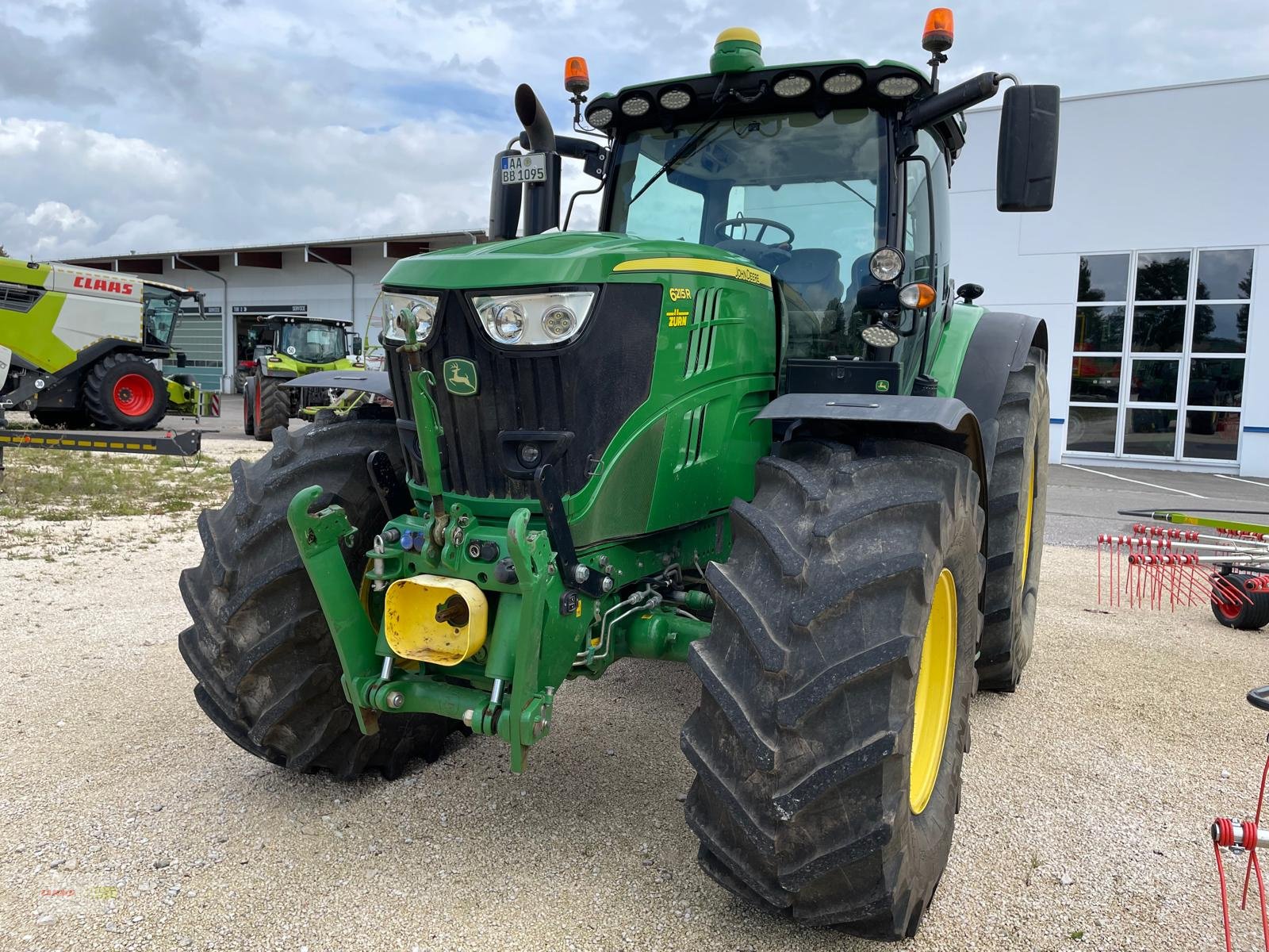 Traktor Türe ait John Deere 6215R, Gebrauchtmaschine içinde Langenau (resim 1)