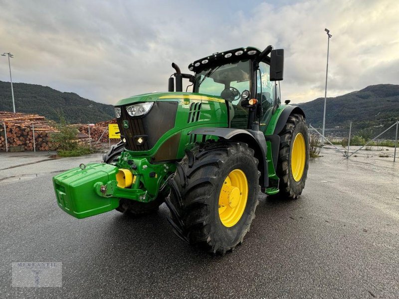 Traktor Türe ait John Deere 6215R, Gebrauchtmaschine içinde Pragsdorf