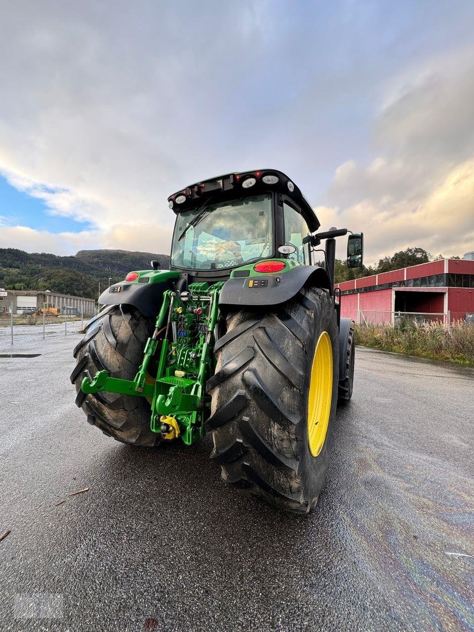 Traktor Türe ait John Deere 6215R, Gebrauchtmaschine içinde Pragsdorf (resim 5)