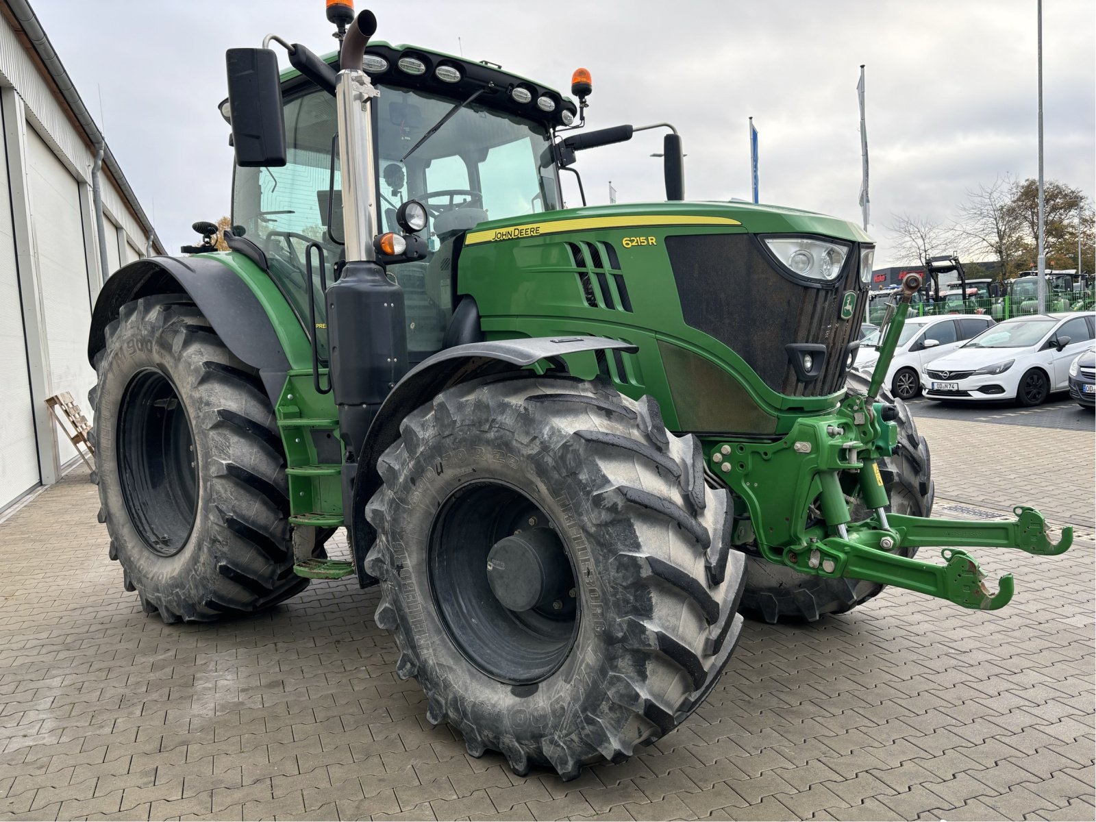 Traktor van het type John Deere 6215R, Gebrauchtmaschine in Bad Oldesloe (Foto 3)