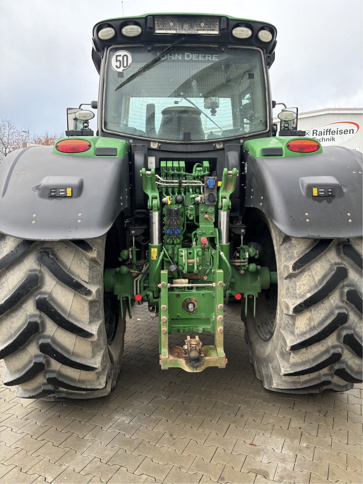 Traktor van het type John Deere 6215R, Gebrauchtmaschine in Bad Oldesloe (Foto 6)