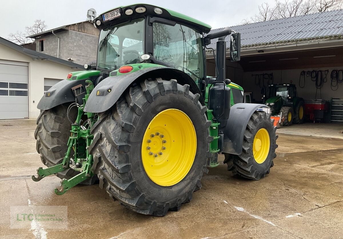 Traktor des Typs John Deere 6215R, Gebrauchtmaschine in Redlham (Bild 3)