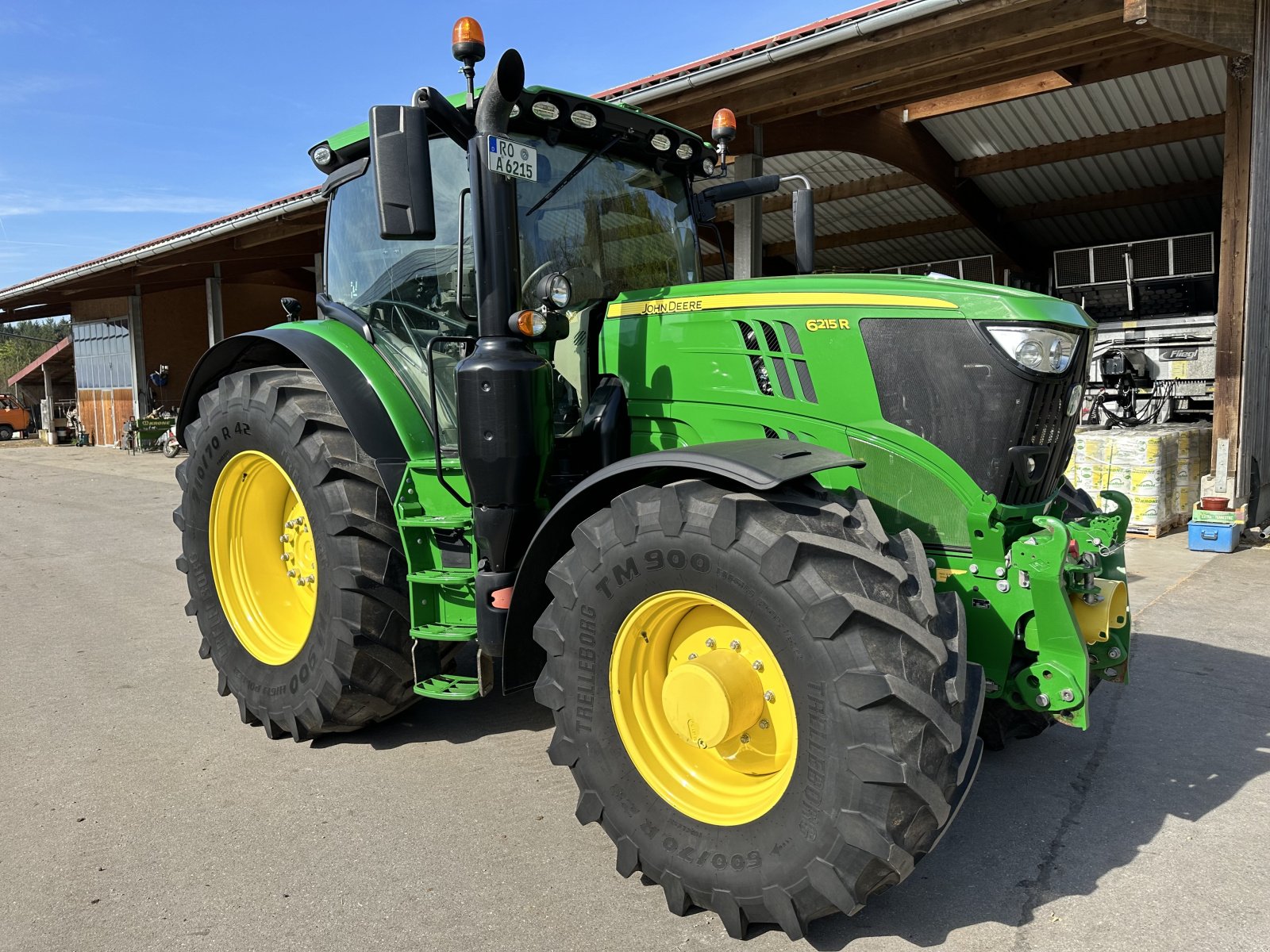 Traktor типа John Deere 6215R, Gebrauchtmaschine в Feldkirchen - Westerham (Фотография 8)