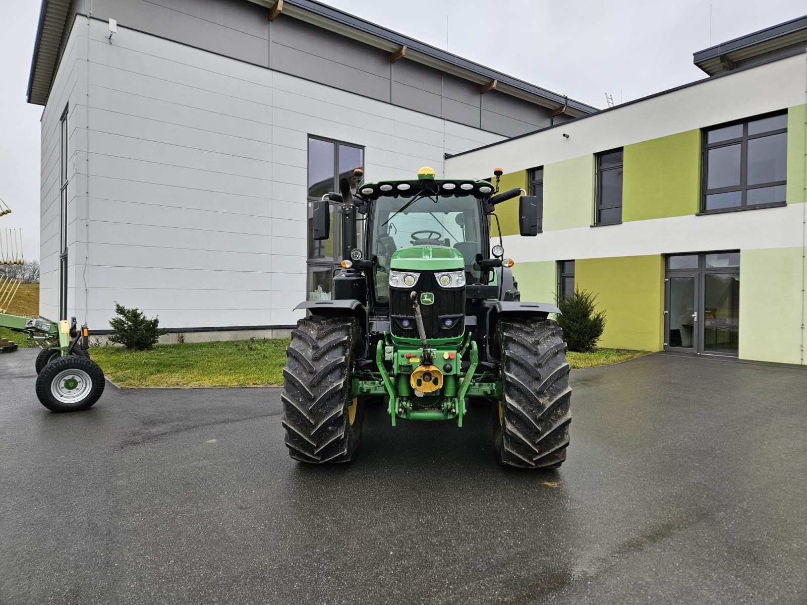 Traktor typu John Deere 6215R, Gebrauchtmaschine w Lauf an der Pegnitz (Zdjęcie 3)