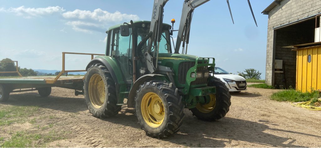 Traktor tip John Deere 6220 PREMIUM, Gebrauchtmaschine in UZERCHE (Poză 1)